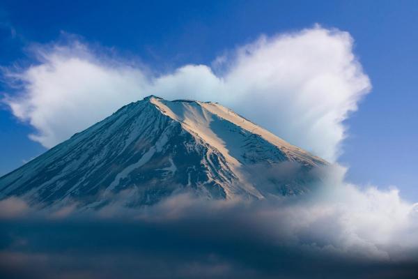 探究壬寅生肖的命格与人生轨迹：命运之钥与生辰八字的奥秘