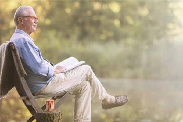 属鸡人的命运解析：看不同年份的属鸡者各自的命运之路