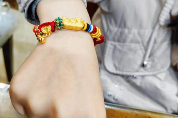 探索老板命:震撼生肖与领导才能的完美结合 探索老板命:震撼生肖与领导才能的完美结合