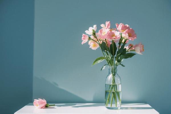 男命贵人运势解析：哪些人助力事业腾飞？