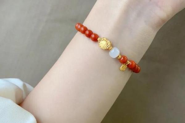 什么属相的女性拥有凤凰命，命中注定的华丽人生！