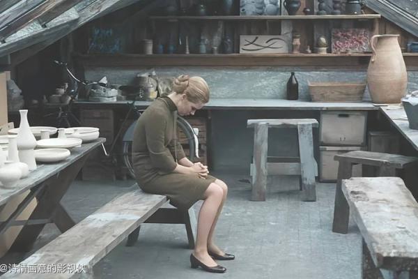 圆脸女人的命运解析：外貌与内涵的奇妙交织