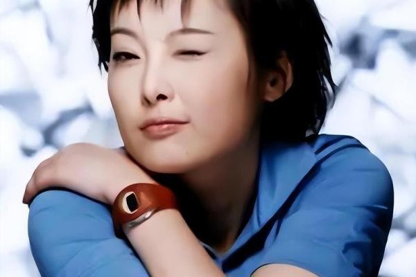 黑土白云：命格揭秘与人生旅程的隐秘密码