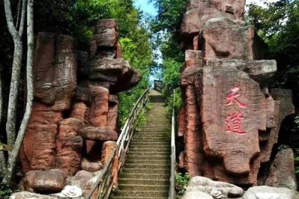 梅州：山水之间的悠久历史与文化底蕴