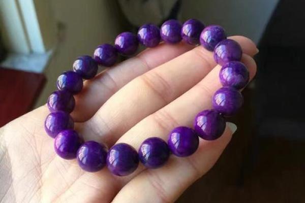 木命缺水女性佩戴什么？提升运势的神秘法则！