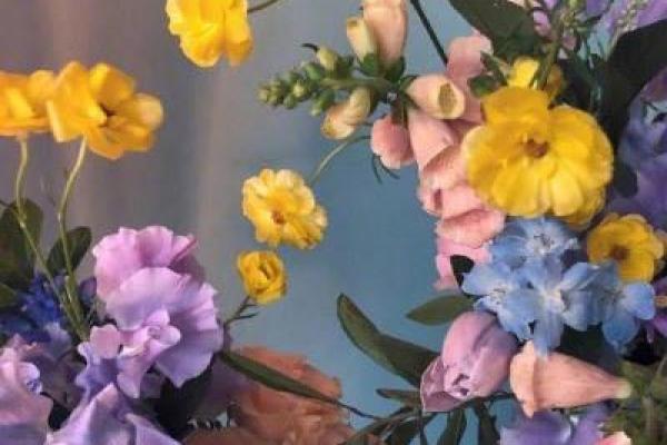 炉中火命适合什么头像?揭示个性特质与形象表达的奥秘 炉中火命适合什么头像?揭示个性特质与形象表达的奥秘