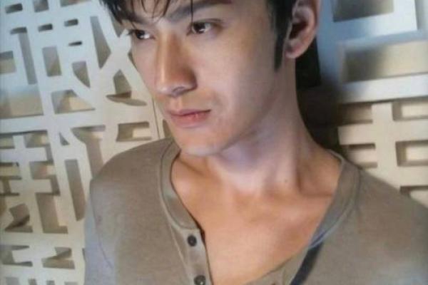 出生燕子头命运解析：从面相看人生机遇与挑战