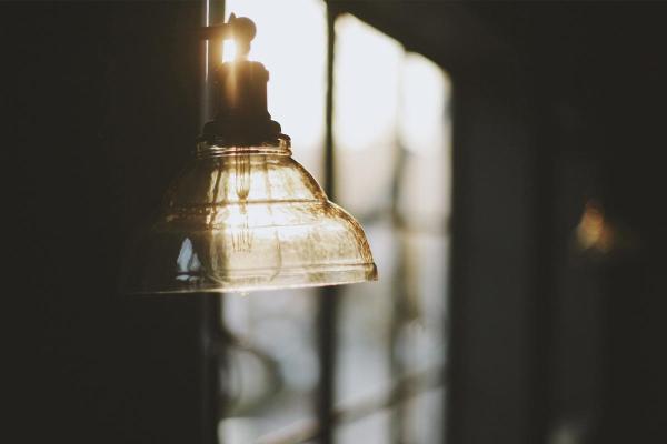 金命人士的壁纸选择：如何为家居增添五行之美？