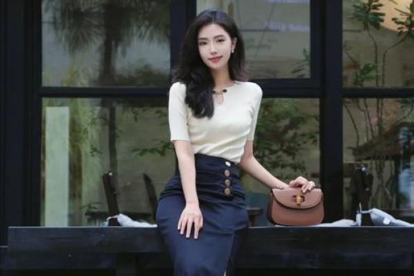 桃花命女人的魅力特征：命运与爱情的双重吸引力