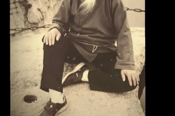 胡须稀疏的男人，这代表着什么命运？探讨男人的面相与人生