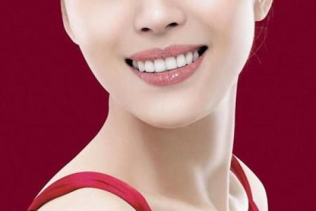 女人嘴型方正的命运解析：你要了解的秘密！