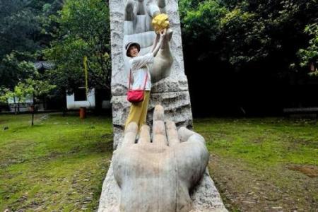 爬滑石的人生哲学：追寻内心的宁静与成长之路