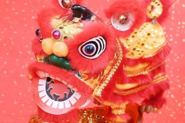 根据命理缺钱应该佩戴哪些饰品来改善财运？