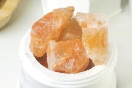 路边土命者的水晶选择：如何运用水晶助运提升生活幸福感