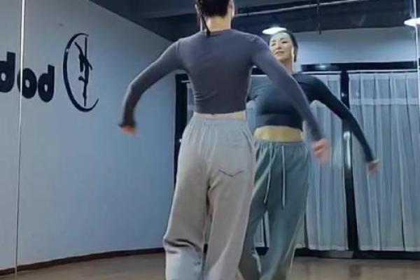 皮肤光滑与命运:揭秘美丽背后的秘密 皮肤光滑与命运:揭秘美丽背后的秘密
