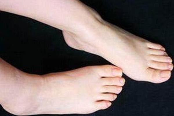 解析富贵命的脚相特征，揭示女性命运之路