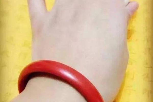 揭秘朱砂佩戴的神秘力量，哪些命理适合佩戴？