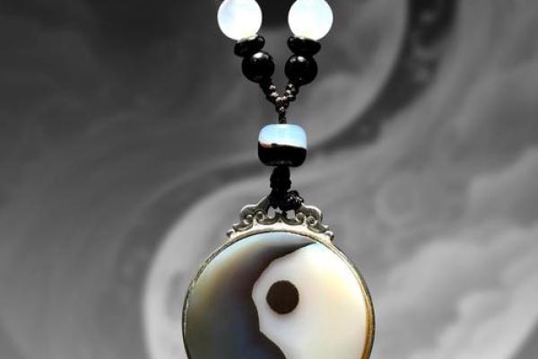 即是金命又是水命,选择首饰的智慧与艺术 即是金命又是水命,选择首饰的智慧与艺术