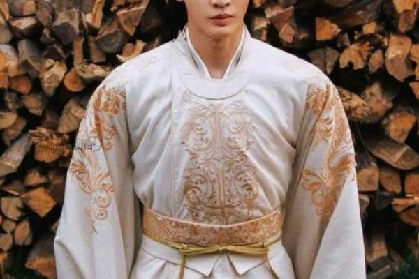 白蜡金命男命解析:探寻命中缺失的元素与福祉之道 白蜡金命男命解析:探寻命中缺失的元素与福祉之道