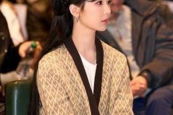 辛酉年生人性格解析:金鸡独立,光辉四射的人生之路 辛酉年生人性格解析:金鸡独立,光辉四射的人生之路
