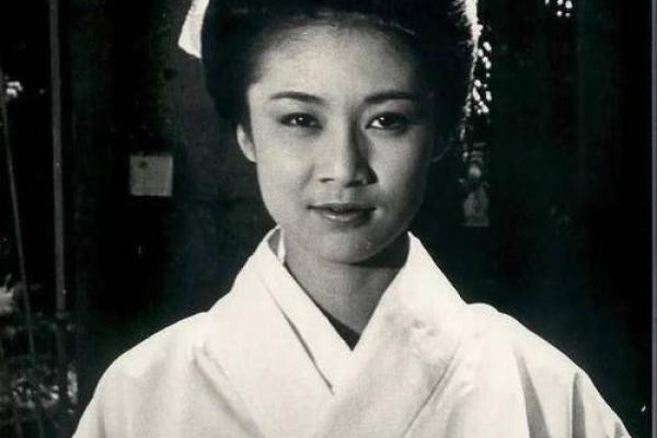 1973年出生的女性命运分析:探寻她们的独特人生轨迹 1973年出生的女性命运分析:探寻她们的独特人生轨迹