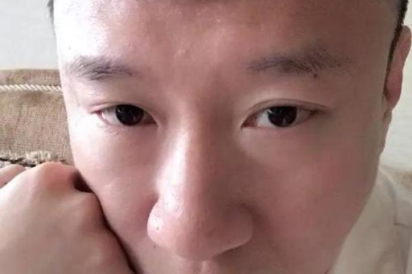 偏印格男命：神秘而独特的人生轨迹与魅力
