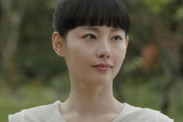 探秘胎命：女孩子命格的独特魅力与人生之路