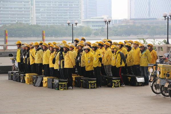 浅谈命格中的正官命局及其生活影响