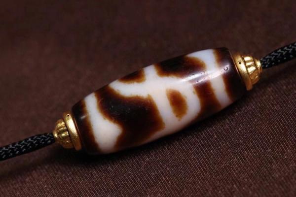 金命与木命的天珠招财法则，助你财运亨通！