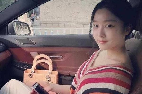 爱财如命的人：如何理解他们独特的命运与生活选择