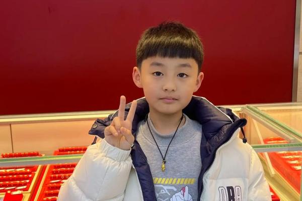 属龙的白蜡金命与最佳搭配命理解析 属龙的白蜡金命与最佳搭配命理解析