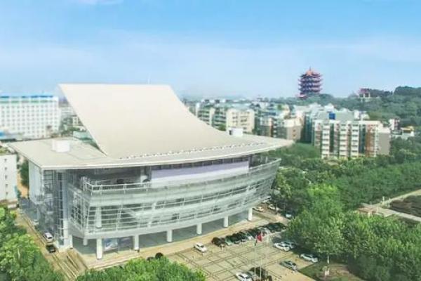 丑牛1998:独特命运与生活哲学的探索之旅 丑牛1998:独特命运与生活哲学的探索之旅