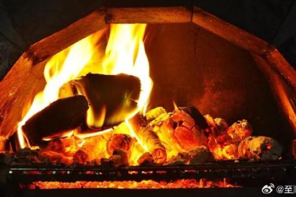 探秘天河水命与炉中火命的命理奥秘 探秘天河水命与炉中火命的命理奥秘