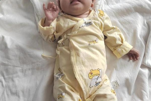 2001年出生宝宝的命运分析：命格与未来发展探讨