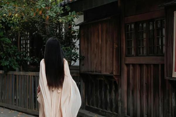 2016年命象解析：从星辰变迁看人生启示与命运轨迹