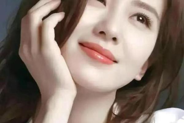 1999腊月兔子命运解析:命中注定的温柔与智慧之旅 1999腊月兔子命运解析:命中注定的温柔与智慧之旅