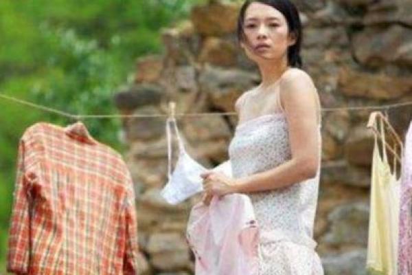 探讨寡妇命：如何理解命运与人生的交织