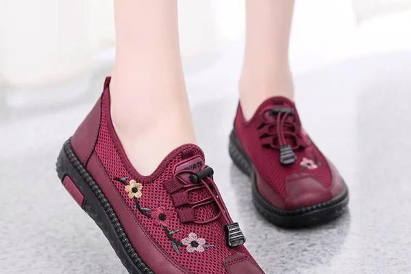 58岁大龙命运解析：揭秘命理背后的深意与精彩人生