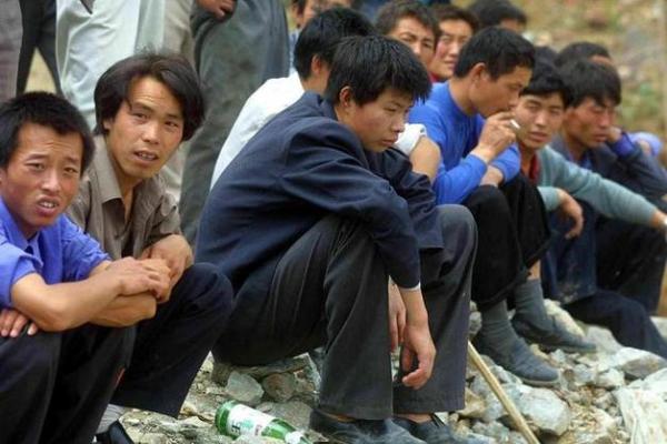 命运掌握在自己手中:从苍蝇的故事看人生态度 命运掌握在自己手中:从苍蝇的故事看人生态度