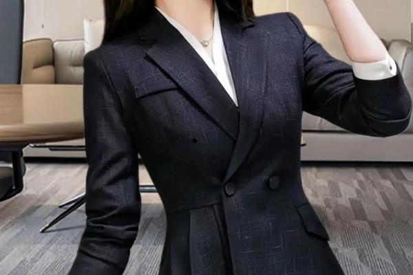 2019年属鸡运势解析：命运与职场的完美结合