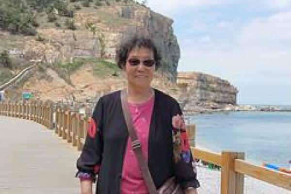 69年女命解析：命卦与人生的交织之旅
