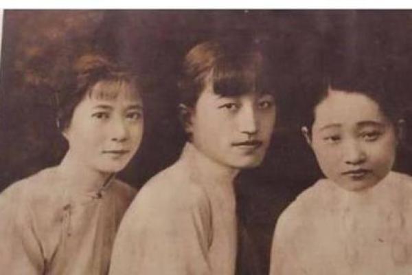 1971年出生的女性命运解析：她们的特质与人生之路