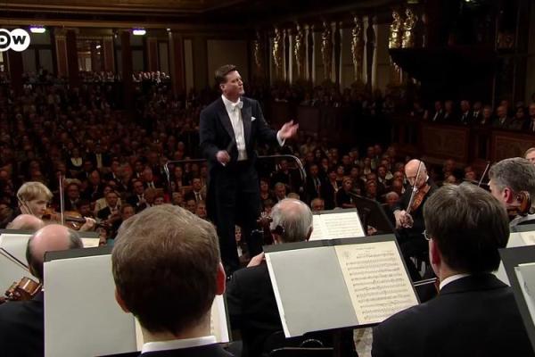 55岁以上的命运:智慧与收获的交响乐 55岁以上的命运:智慧与收获的交响乐