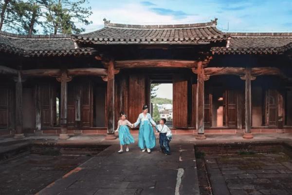 生死之间,富贵天命的奥秘与人生智慧 生死之间,富贵天命的奥秘与人生智慧