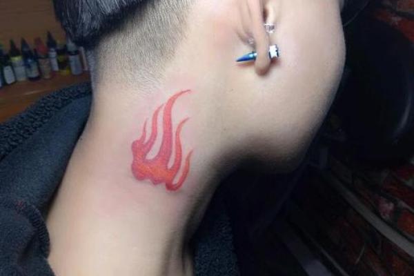 火命纹身:焕发热情与力量的艺术之旅 火命纹身:焕发热情与力量的艺术之旅