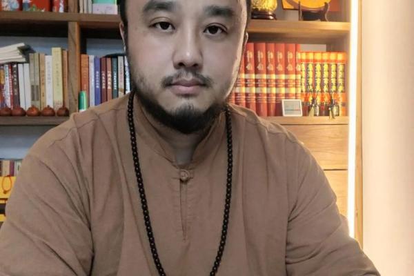 女命有正官，独具魅力与智慧的命理解读