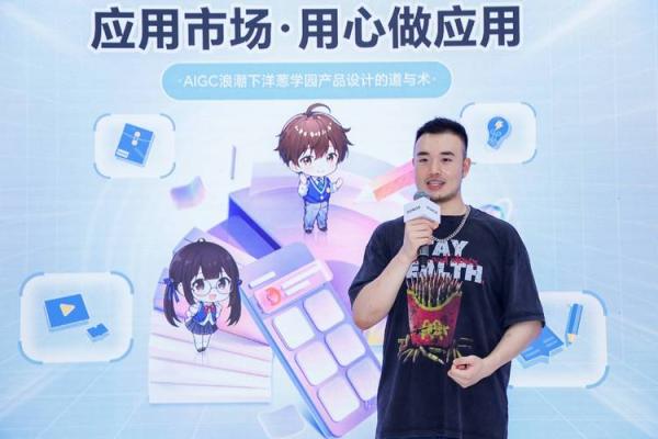 生肖女的凤凰命：与生俱来的荣耀与智慧