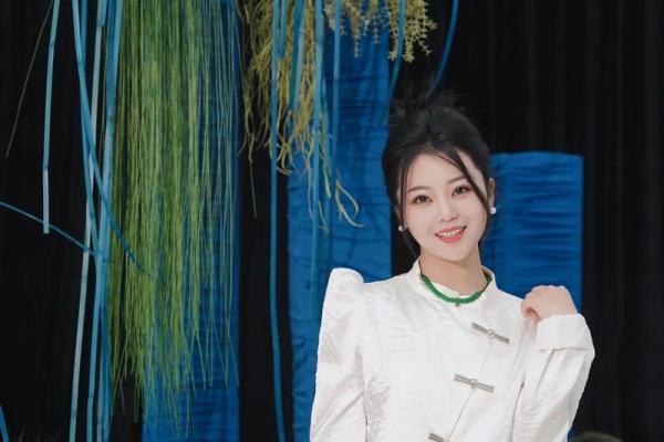 2000年出生的人到底属于哪种命理？土命、金命还是其他？揭秘你的命运之路！