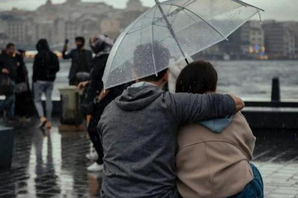 伤官女命与理想伴侣:寻找合适男命的秘诀 伤官女命与理想伴侣:寻找合适男命的秘诀