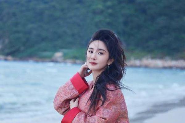 火命者的穿搭与佩戴：点燃魅力与能量的秘诀